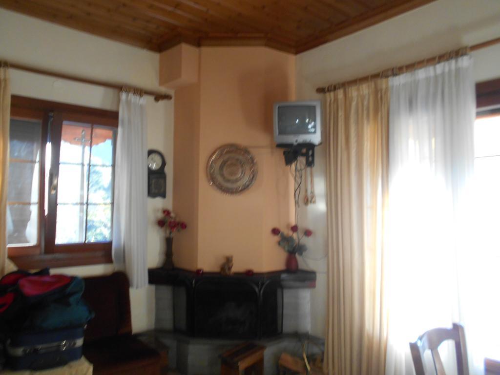 Gerakofolia Rooms To Let 코니차 외부 사진